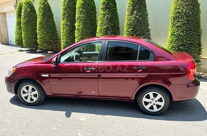Hyundai Accent 2009, 250,000 km - 1.4 л - Bakı