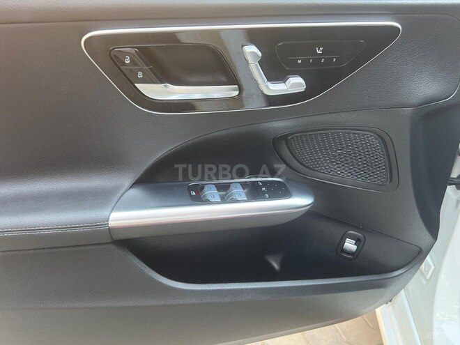 Mercedes C 300 4MATIC 2023, 14,000 km - 2.0 л - Bakı