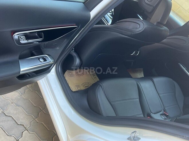 Mercedes C 300 4MATIC 2023, 14,000 km - 2.0 л - Bakı