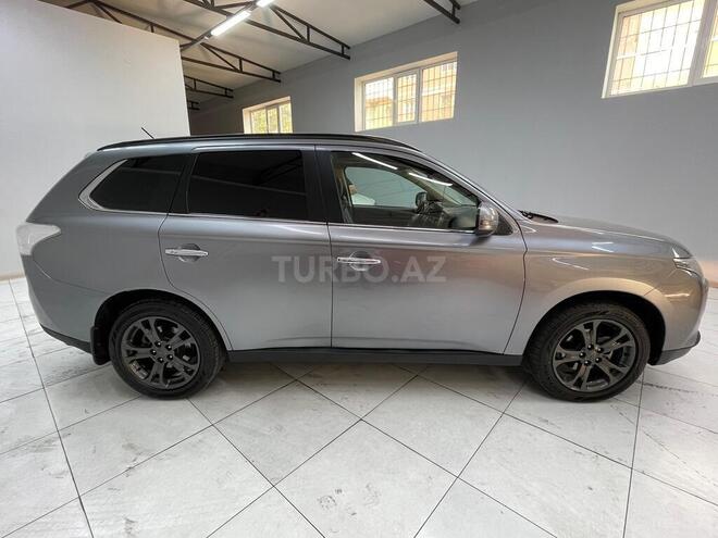 Mitsubishi Outlander 2013, 212,050 km - 3.0 l - Sumqayıt
