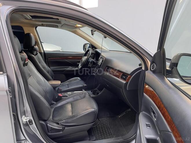 Mitsubishi Outlander 2013, 212,050 km - 3.0 l - Sumqayıt