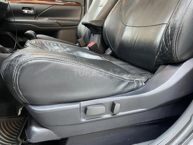 Mitsubishi Outlander 2013, 212,050 km - 3.0 l - Sumqayıt