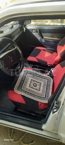 Mercedes 190 1992, 675,960 km - 2.0 l - Beyləqan