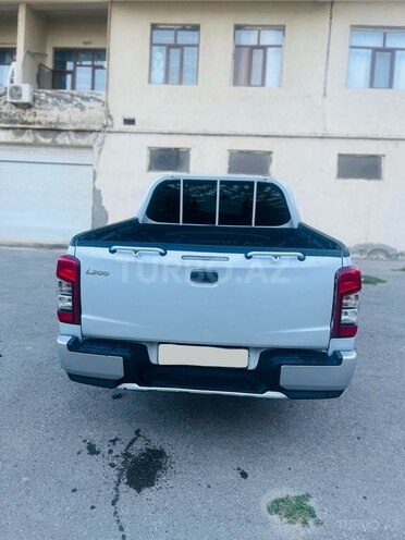 Mitsubishi L200 2021, 200,000 km - 2.4 l - Bakı