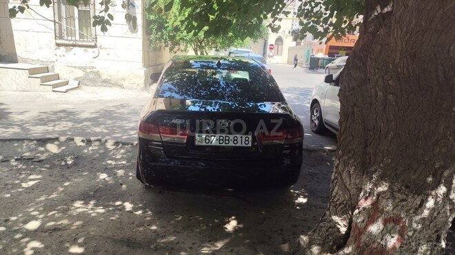 Hyundai Sonata-14