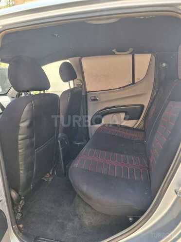 Mitsubishi L200 2007, 400,000 km - 2.5 l - Bakı