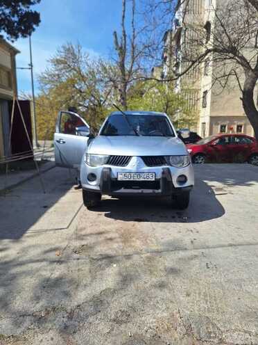 Mitsubishi L200 2007, 400,000 km - 2.5 l - Bakı