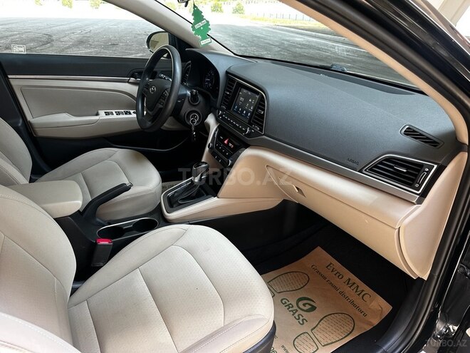 Hyundai Elantra 2018, 76,700 km - 2.0 l - Bakı