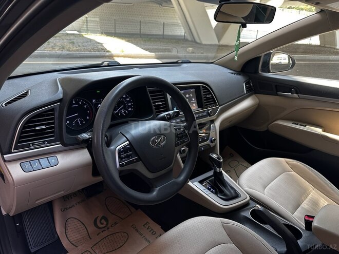 Hyundai Elantra 2018, 76,700 km - 2.0 l - Bakı