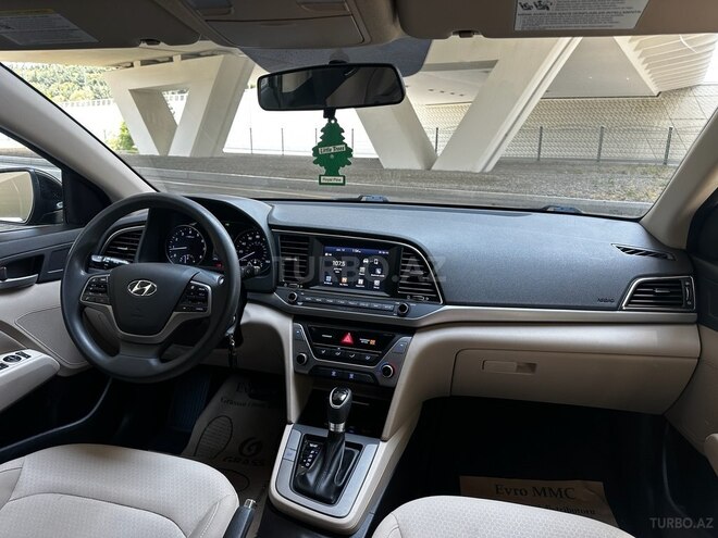 Hyundai Elantra 2018, 76,700 km - 2.0 l - Bakı