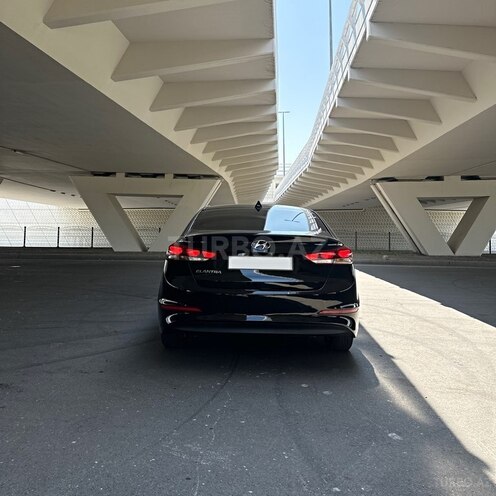 Hyundai Elantra 2018, 76,700 km - 2.0 l - Bakı
