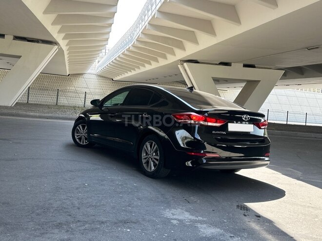 Hyundai Elantra 2018, 76,700 km - 2.0 l - Bakı