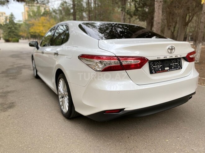Toyota Camry 2018, 80,000 km - 2.5 л - Bakı