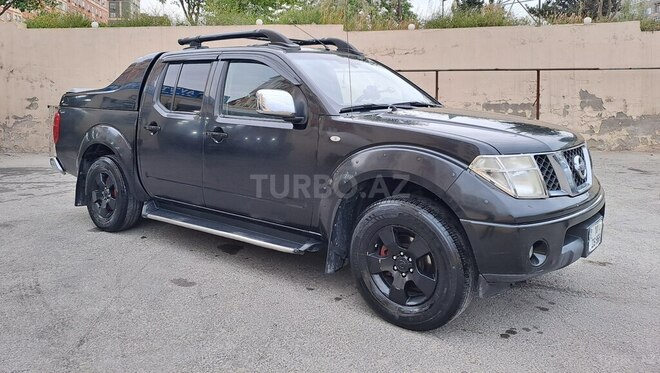 Nissan Navara 2011, 385,000 km - 2.5 l - Bakı