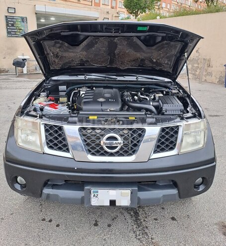 Nissan Navara 2011, 385,000 km - 2.5 l - Bakı