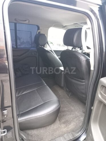 Nissan Navara 2011, 385,000 km - 2.5 l - Bakı