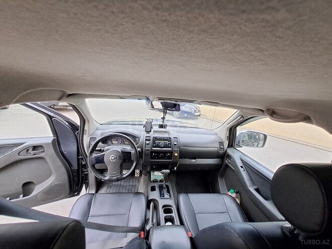 Nissan Navara 2011, 385,000 km - 2.5 l - Bakı