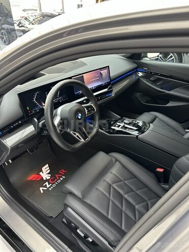 BMW 520-12