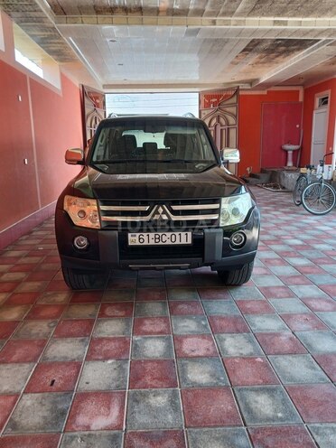Mitsubishi Pajero 2007, 178,000 km - 3.0 l - Ucar