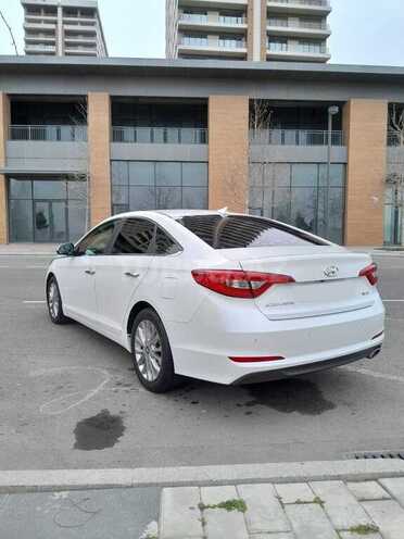 Hyundai Sonata-13