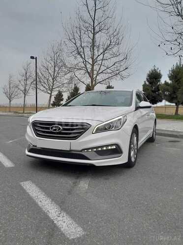 Hyundai Sonata-1