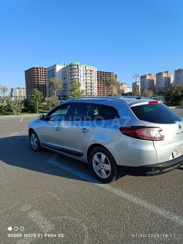 Renault Megane-7