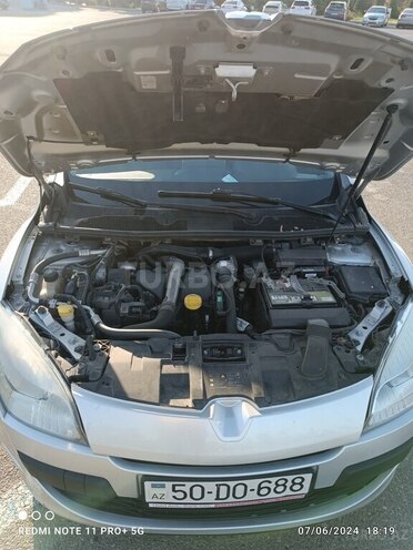 Renault Megane-8