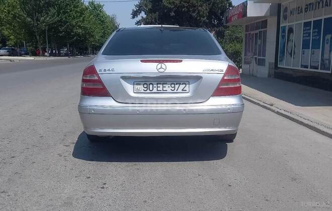 Mercedes E 240 2002, 272,000 km - 2.6 l - Mingəçevir