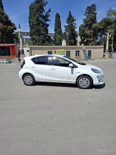 Toyota Aqua 2017, 63,000 km - 1.5 l - Bakı