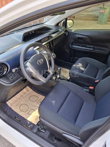 Toyota Aqua 2017, 63,000 km - 1.5 l - Bakı