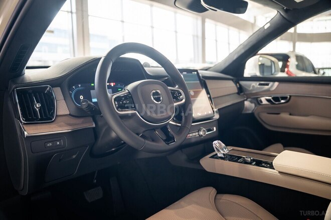 Volvo XC90-10