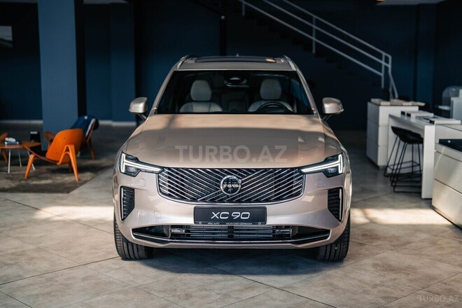 Volvo XC90-1