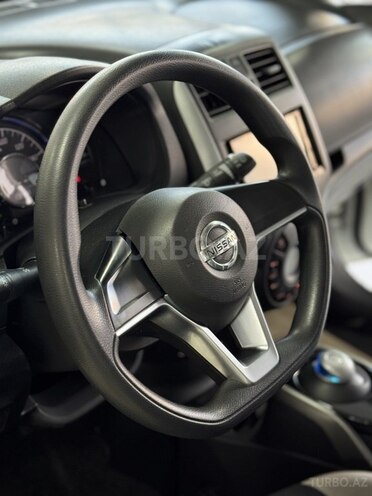 Nissan Note-13