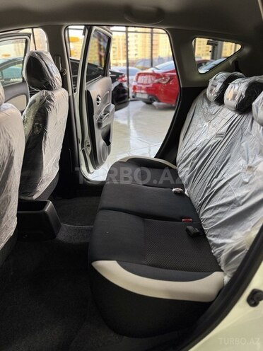 Nissan Note-16