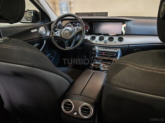Mercedes E 220 d 2016, 226,800 km - 2.2 l - Bakı