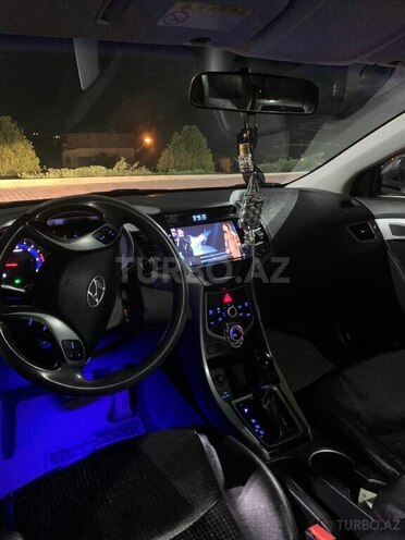 Hyundai Avante 2015, 166,000 km - 1.6 л - Naxçıvan