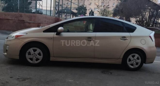 Toyota Prius 2011, 178,000 km - 1.5 l - Bakı