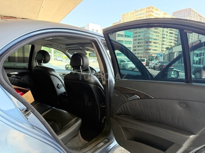 Mercedes E 320 2003, 222,000 km - 3.2 l - Bakı