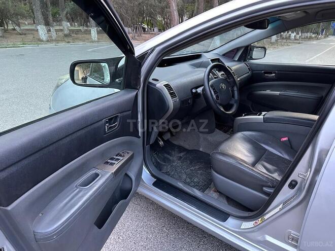 Toyota Prius-15