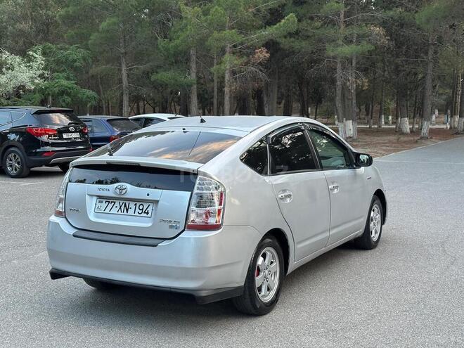 Toyota Prius-11
