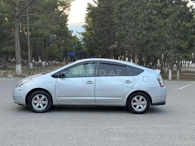 Toyota Prius-4