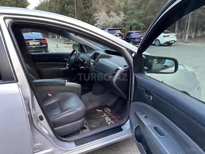 Toyota Prius-13