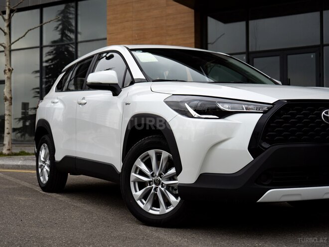 Toyota Corolla Cross 2025, 0 km - 2.0 л - Bakı