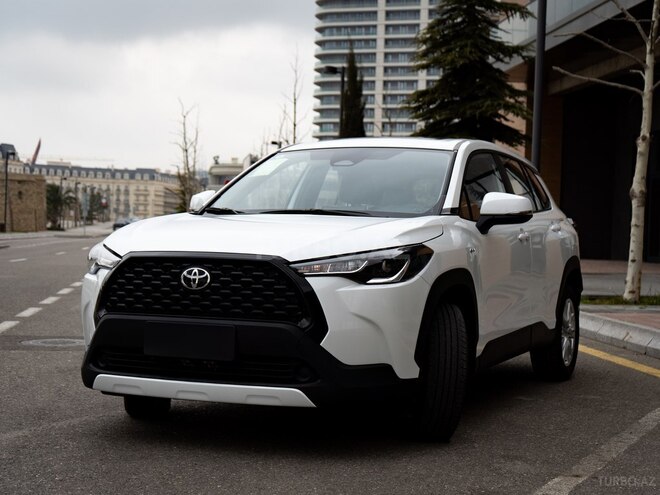 Toyota Corolla Cross 2025, 0 km - 2.0 л - Bakı