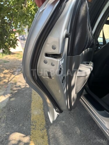 Toyota Prius-16