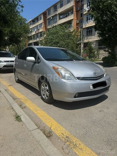 Toyota Prius-2