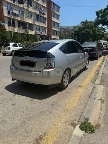 Toyota Prius-6