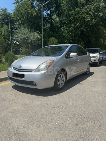 Toyota Prius-10