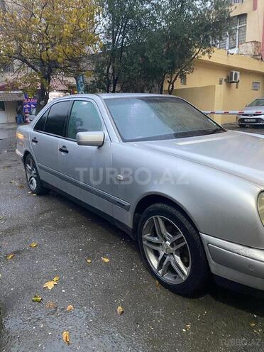 Mercedes E 240 1997, 390,989 km - 2.4 l - Bakı