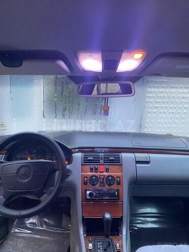 Mercedes E 240 1997, 390,989 km - 2.4 l - Bakı